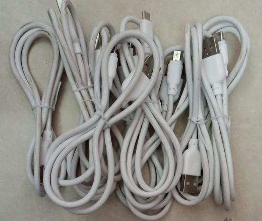 Data cable v8 thumbnail 1