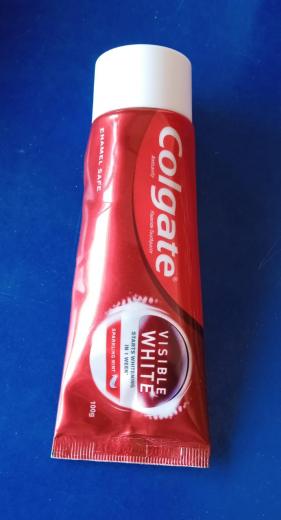 Colgate visible white thumbnail 1