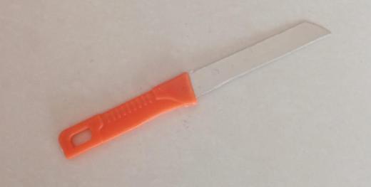 Knife thumbnail 1