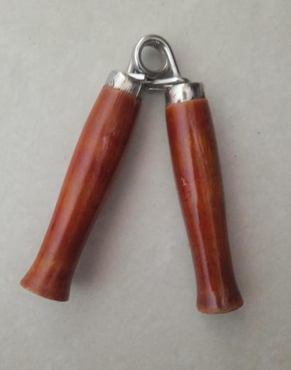 Hand Grip Wood